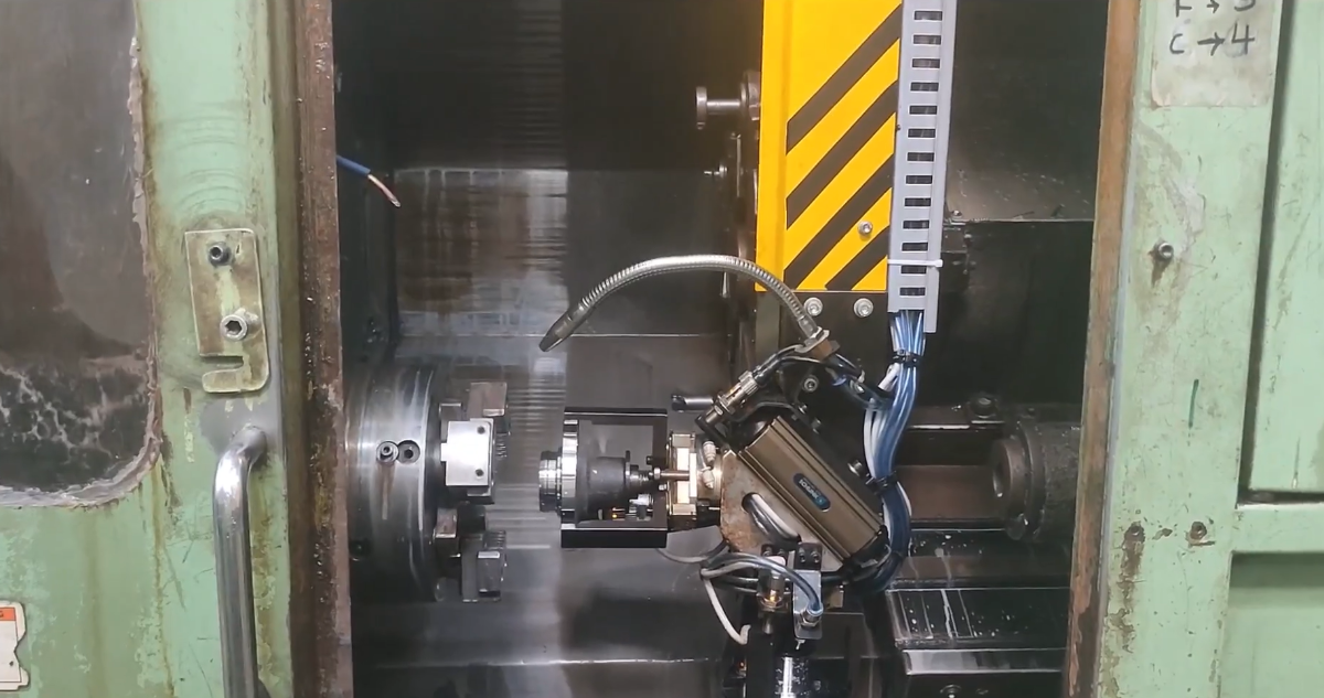 Gantry Machine Tending Robot